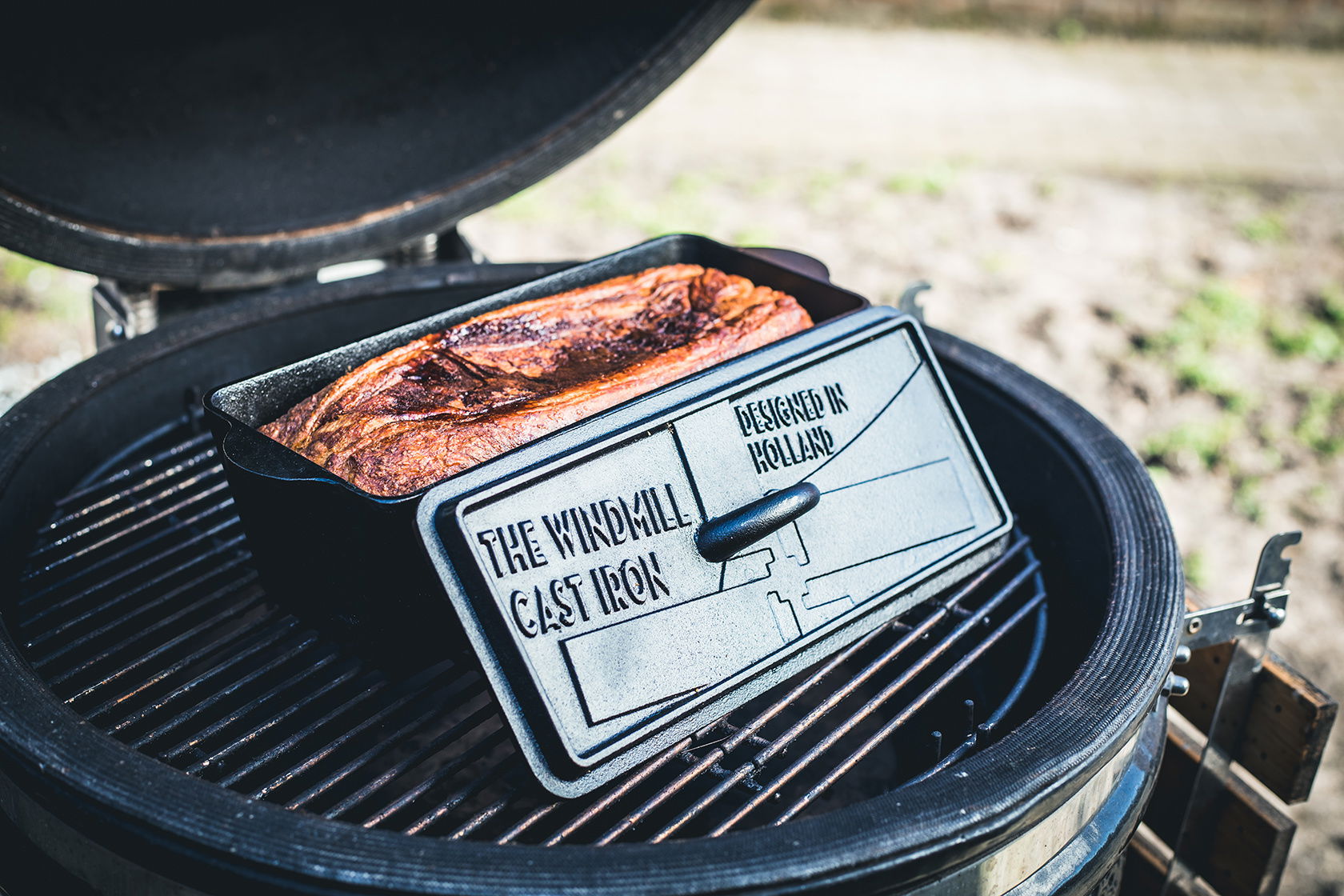 The Windmill Loaf'n Bread Dutch Oven