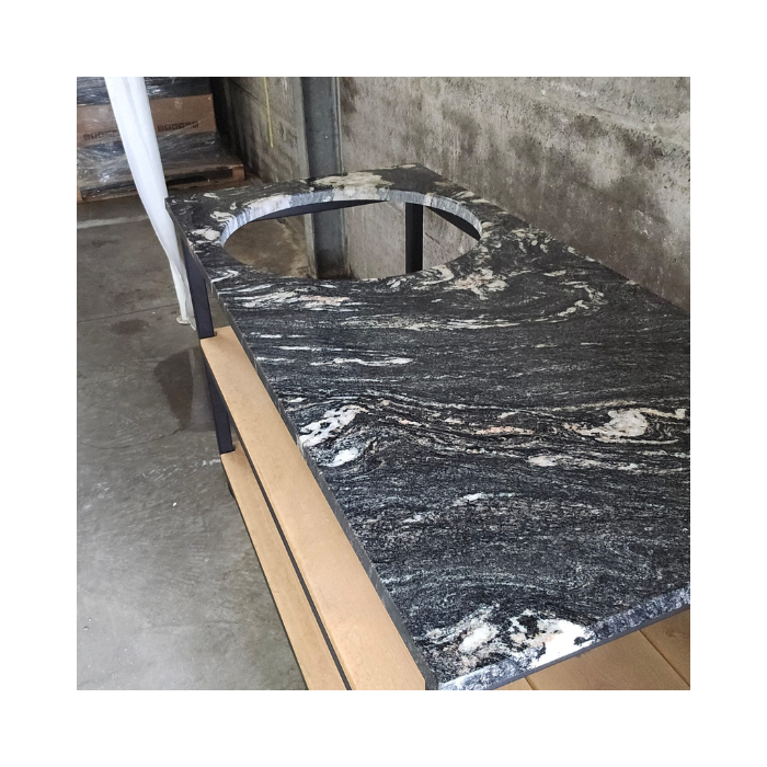 Showroommodel Stalen Tafel Eiken 3-Laags + Belvedere Werkblad (Uitsparing BGE Large)