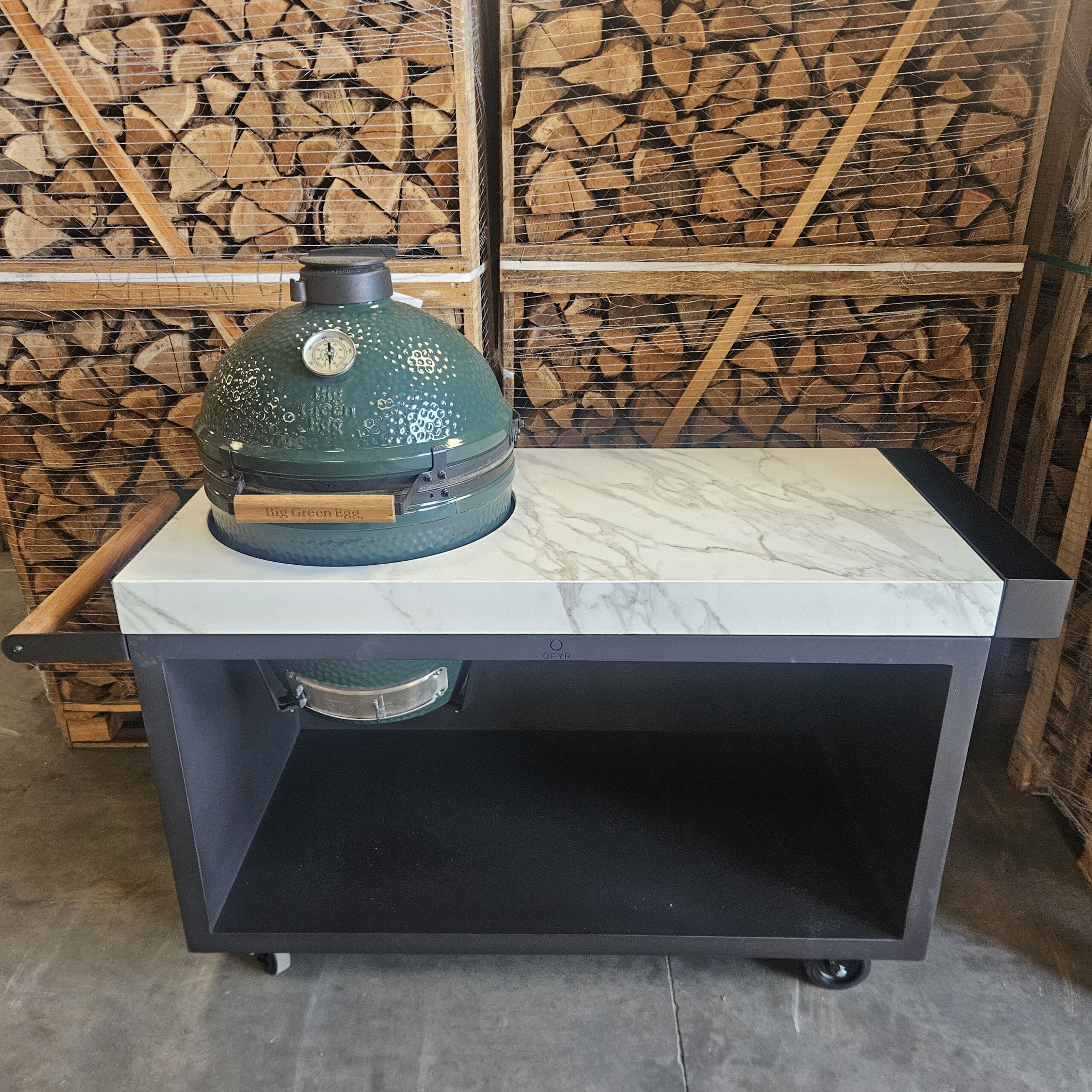 Big Green Egg Large + OFYR Kamado Table 135 Ceramic Marmer